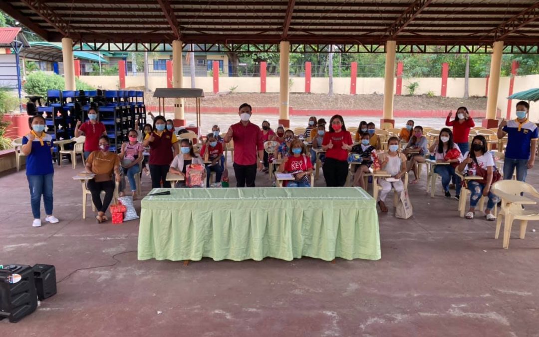 BSBA Dep’t gives Mothers in Barangays Livelihood Training, Gifts